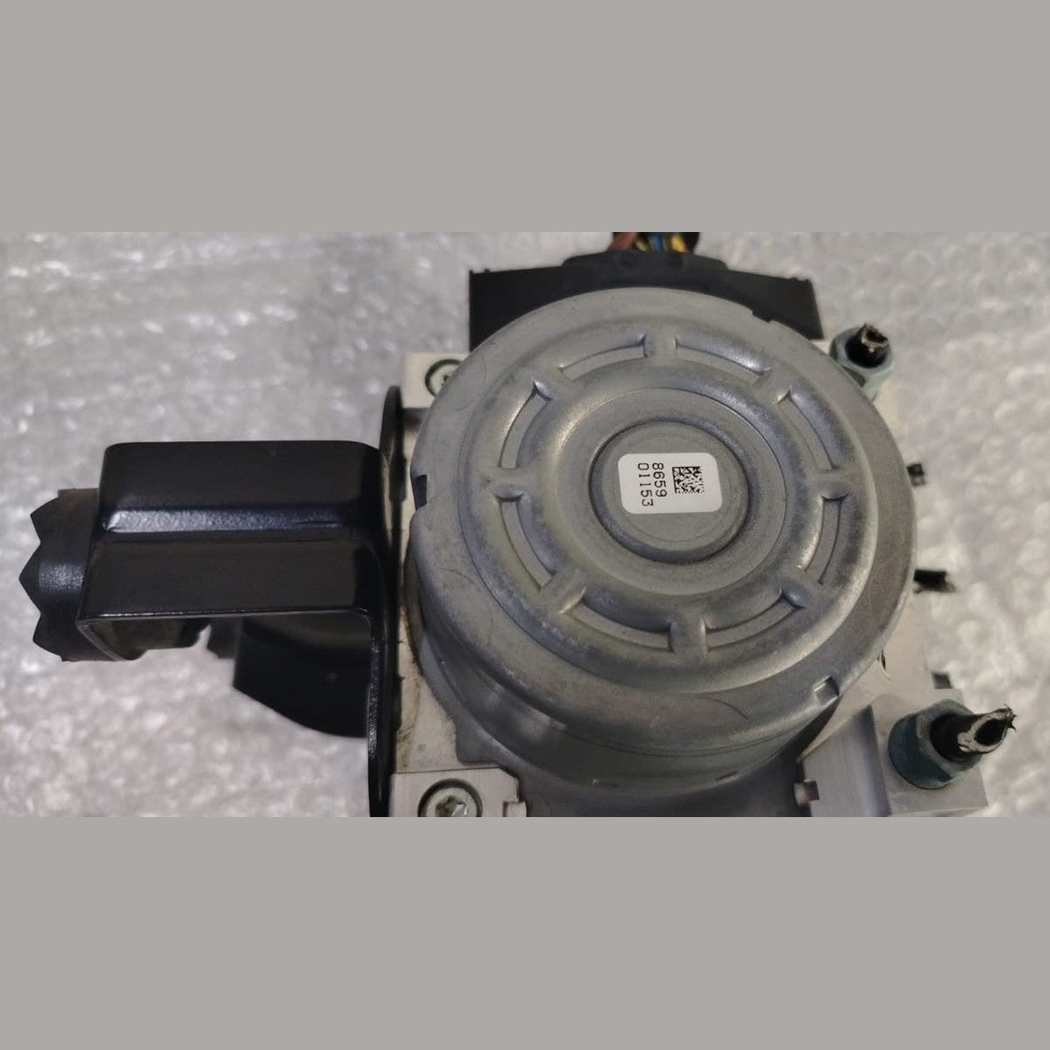 OEM BMW 3 Series Gt F34 2014 Diesel ABS Pump Assembly 6870914 6870913