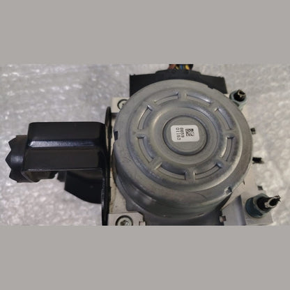 OEM BMW 3 Series Gt F34 2014 Diesel ABS Pump Assembly 6870914 6870913