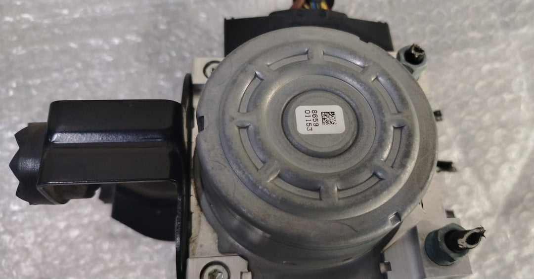 OEM BMW 3 Series Gt F34 2014 Diesel ABS Pump Assembly 6870914 6870913
