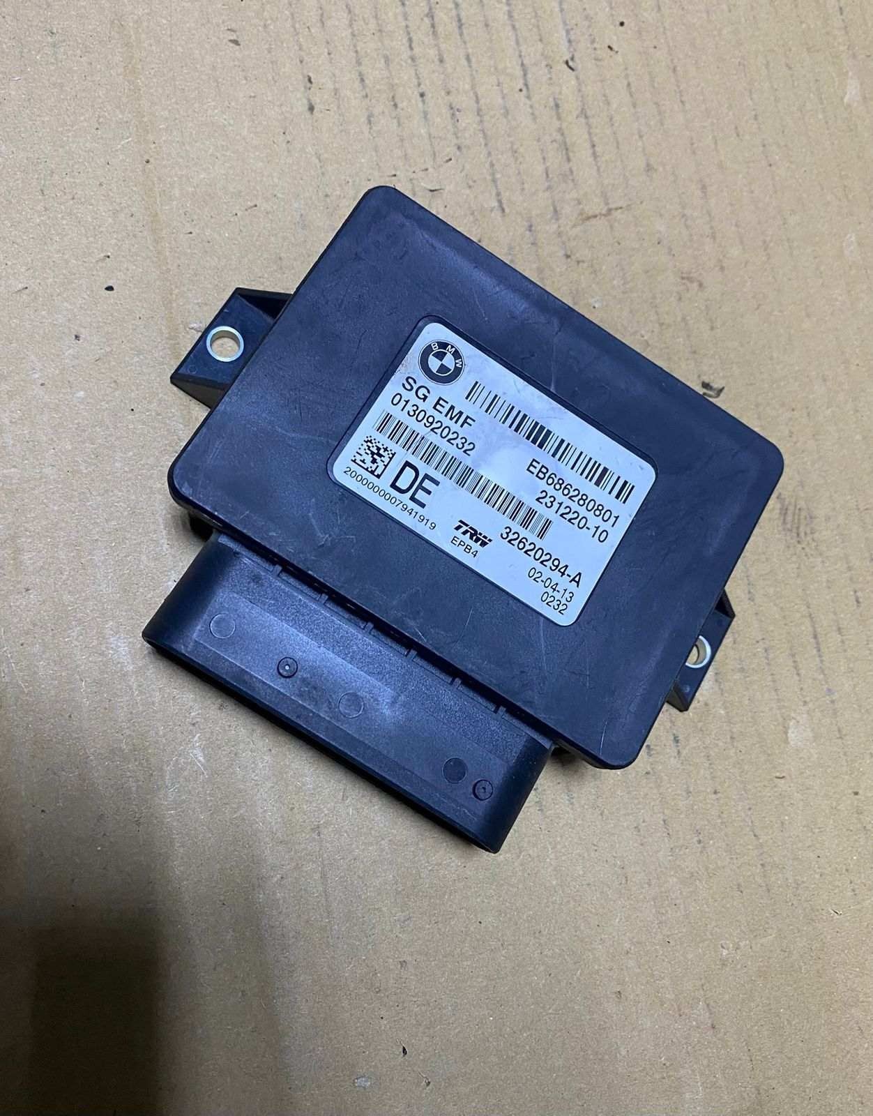 2010-2017 BMW X3 Electric Parking Brake Control Module 6862808 F10, F11, F12, F1