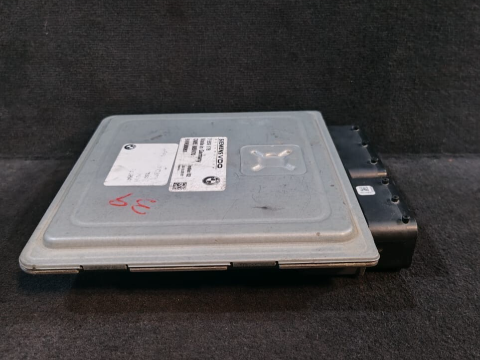 BMW 3 E90 E91, 5 E60 E61 5WK98081  ENGINE CONTROL MODULE UNIT ECU ONLY - 7559178