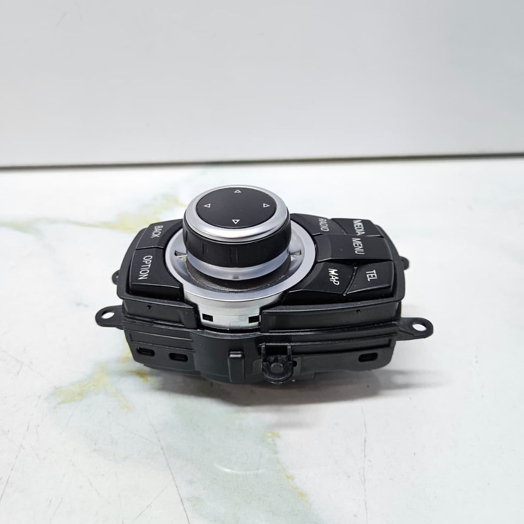 OEM BMW E81 E82 E87 E90 E91 E60 E84 E70 E71 I Drive Controller 9334612