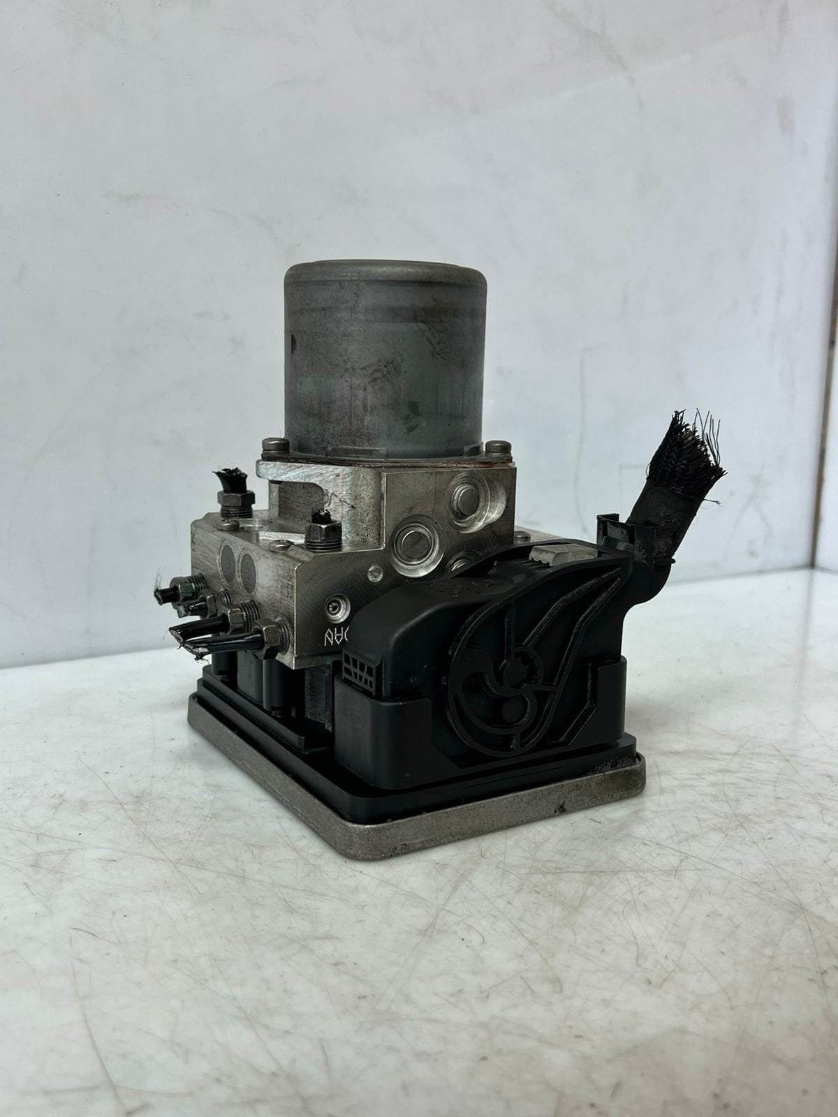 2016-2019 BMW 7' 5' G11 G12 G30 X4 G01 X3 G02 750Li Abs Pump Module 6880538 OEM