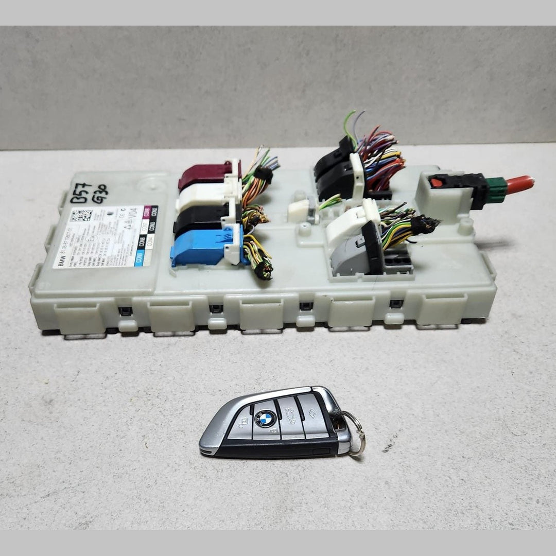 2018 BMW 540D G30 Engine Control Unit DDE 8479100 ECU SET B57 3.0