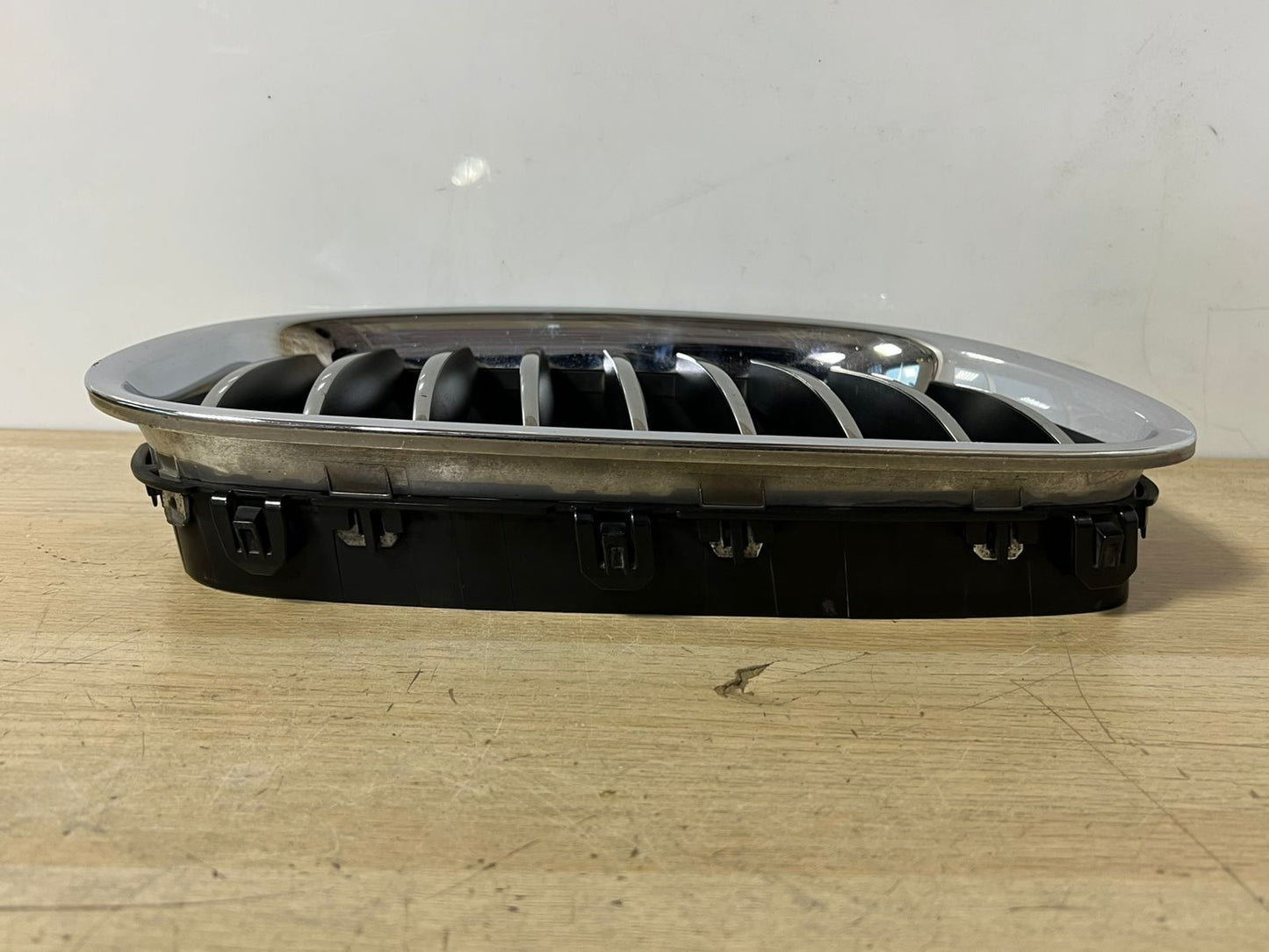 BMW 5 Series GT F07 2009 Front Right Upper Bumper Grille Trim Chrome OEM 7200170