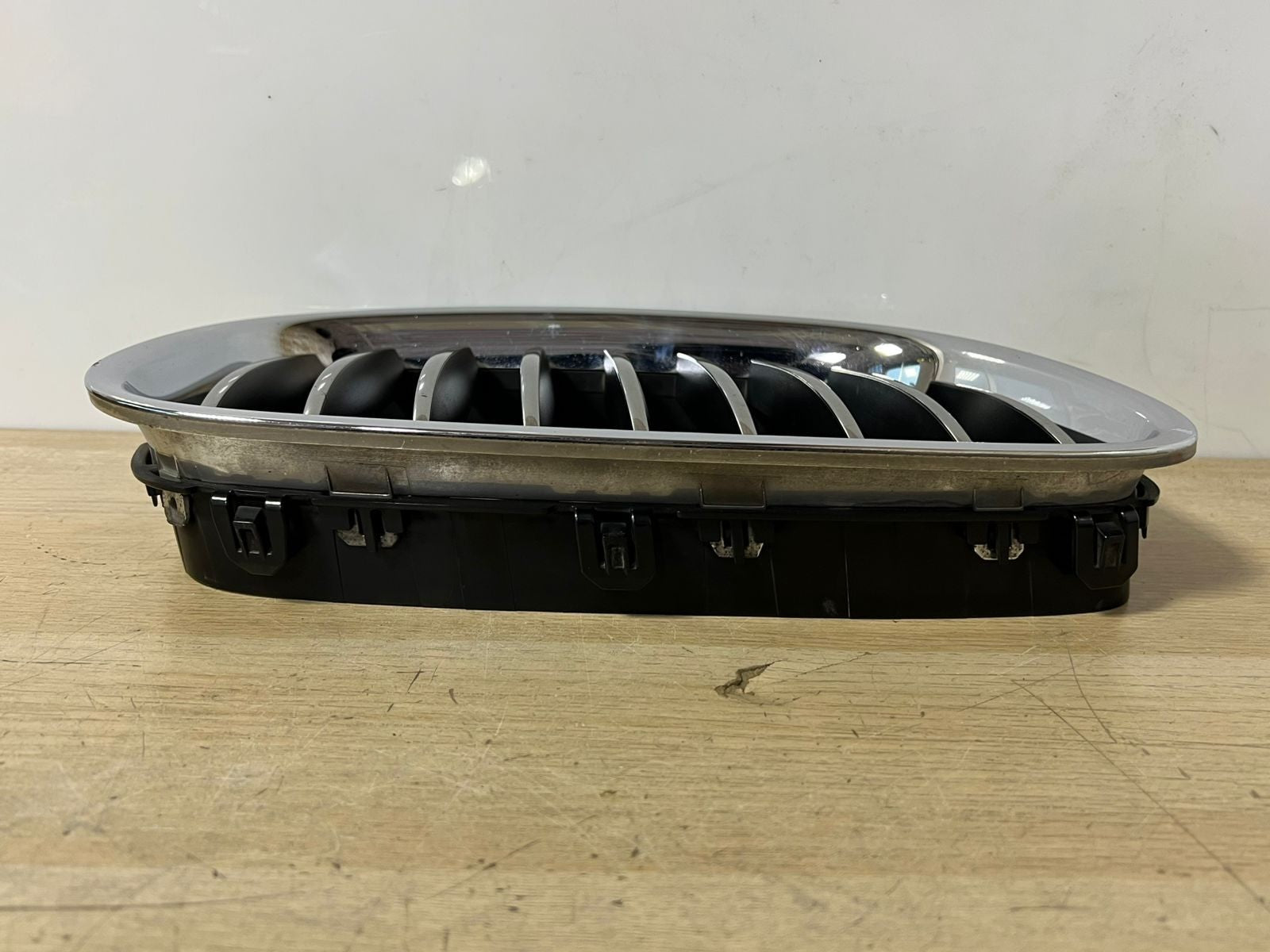BMW 5 Series GT F07 2009 Front Right Upper Bumper Grille Trim Chrome OEM 7200170