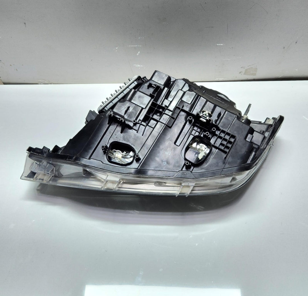 2016 BMW 330i Headlight 7471306 3 Series F30 F31 and F35 LCI OEM LED RHS ECE
