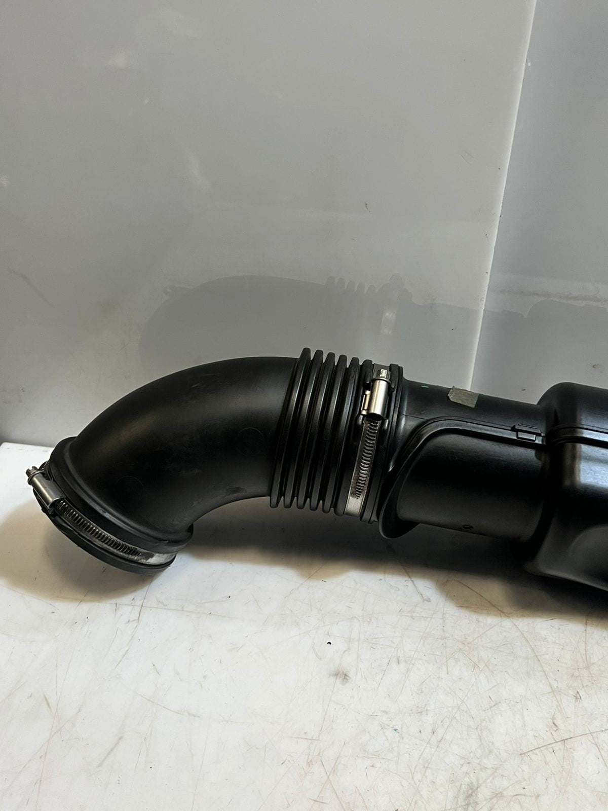 2012-2015 BMW X1 E84 N20 Air Intake Duct HOSE PIPE LINE 7632501 OEM