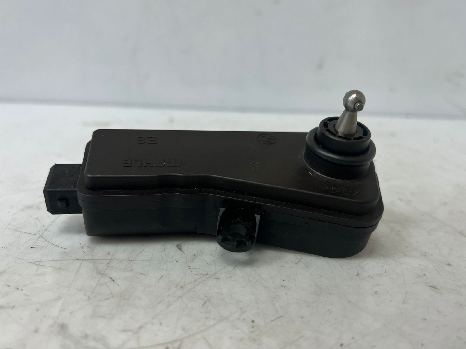 2006-2008 BMW 750Li 7' E60 E61 E70 E65 E66 E67 Intake Manifold Actuator 7537998