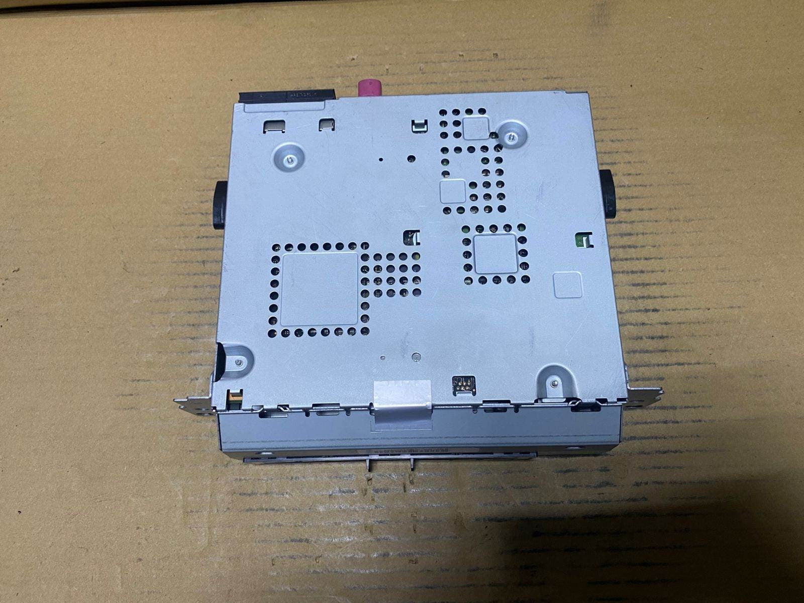 BMW Radio Cd Player Head Unit 9272002 F10 F11 and 6 Series F12