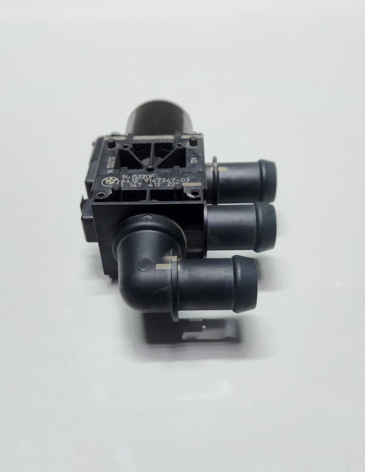2018-2020 BMW 530e Heater Changeover Valve 9147347 3, 5, and 7 Series 