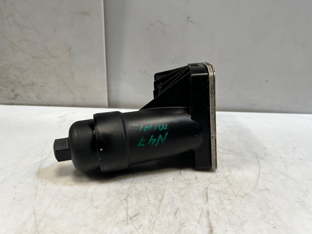 BMW N47D20C E90 F30 F20 F10 Engine Oil FILTER HEAT Cooler Water-Cooled 8507626