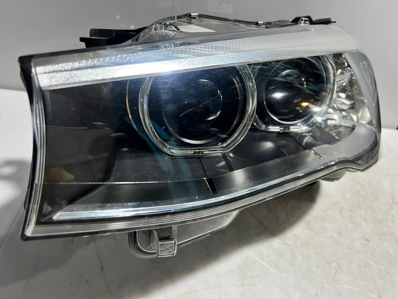 2014-2017 BMW X3 F25 and X4 F26 Xenon LEFT SIDE Headlight Assembly 7400019 OEM