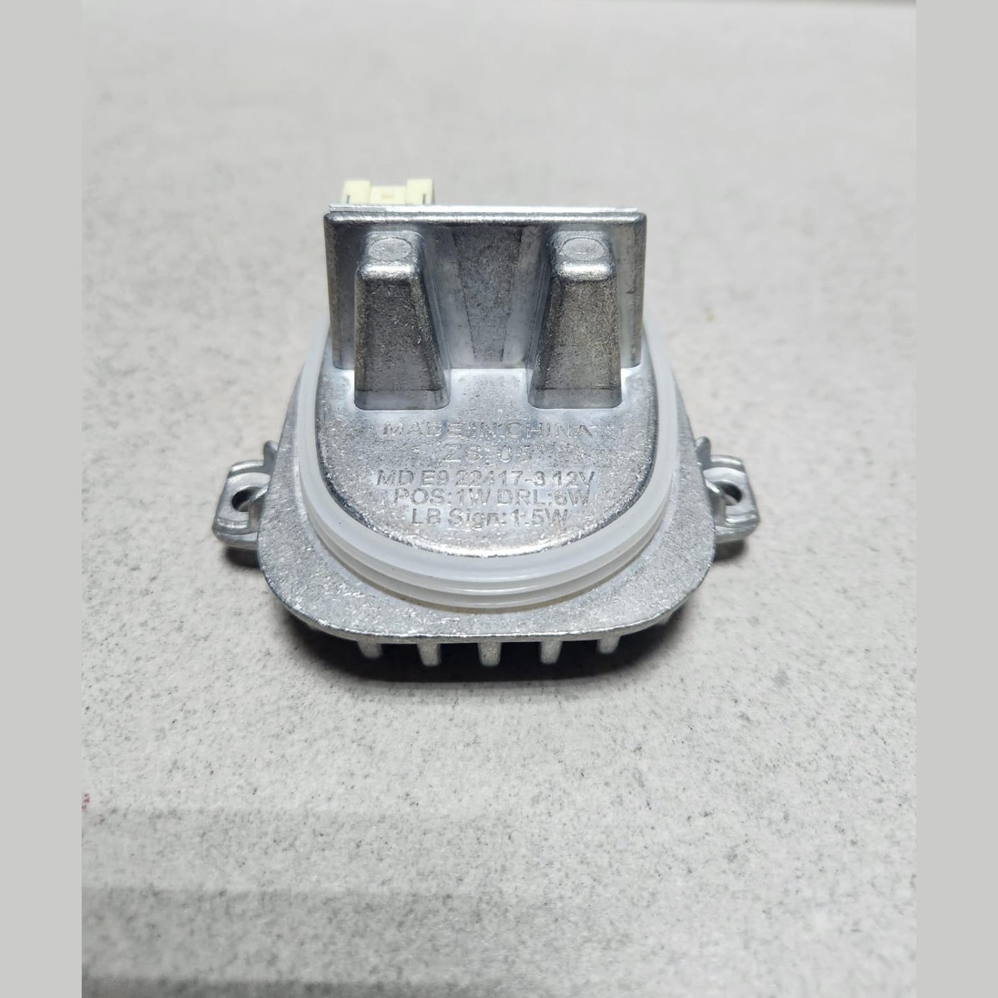 Genuine 2018-2020 BMW 740i Led Headlight Turn Signal Module 9498407 7 Series G11