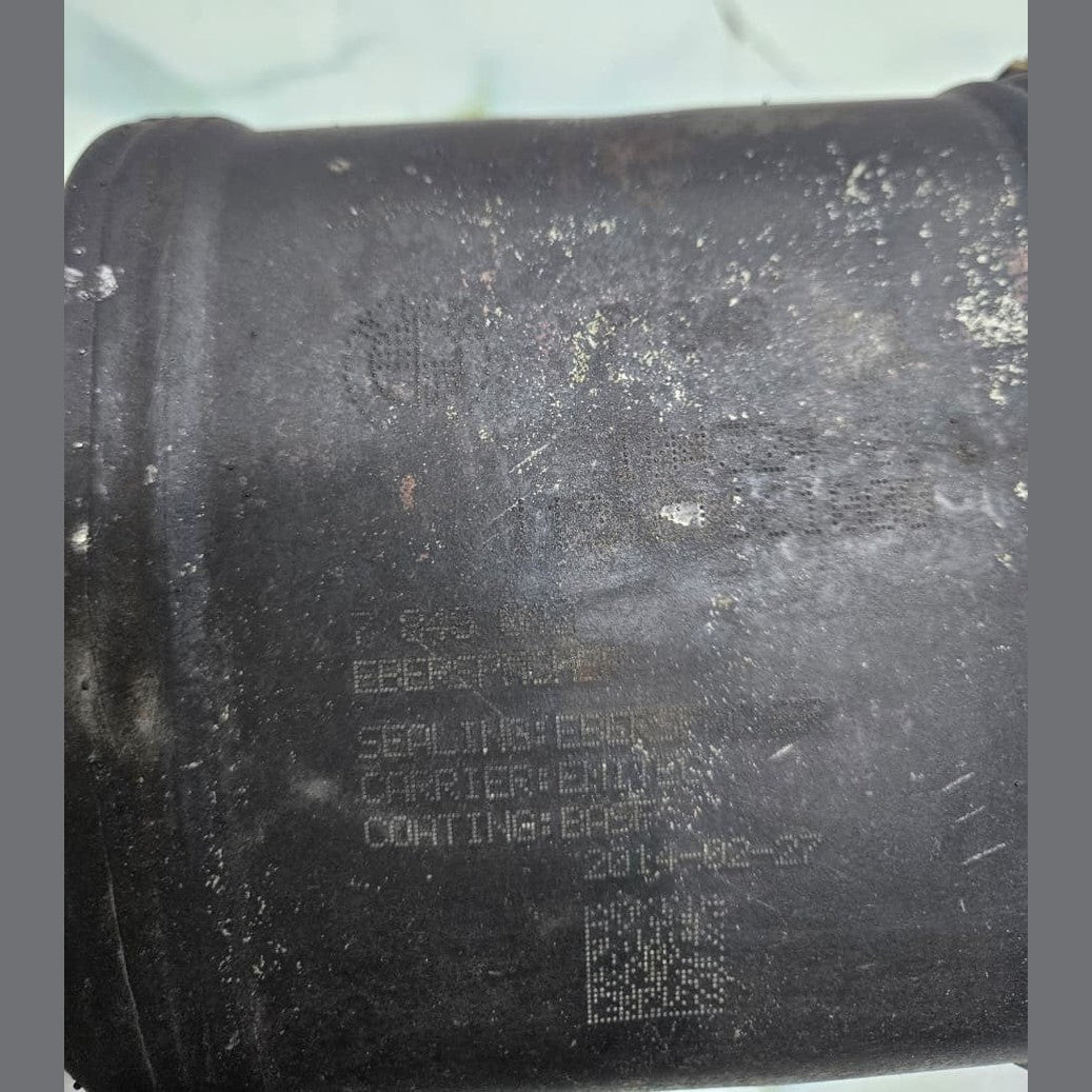 2017 BMW M3 F80 and M4 F82 F83 4 Series Catalytic Converter 7848042 OEM