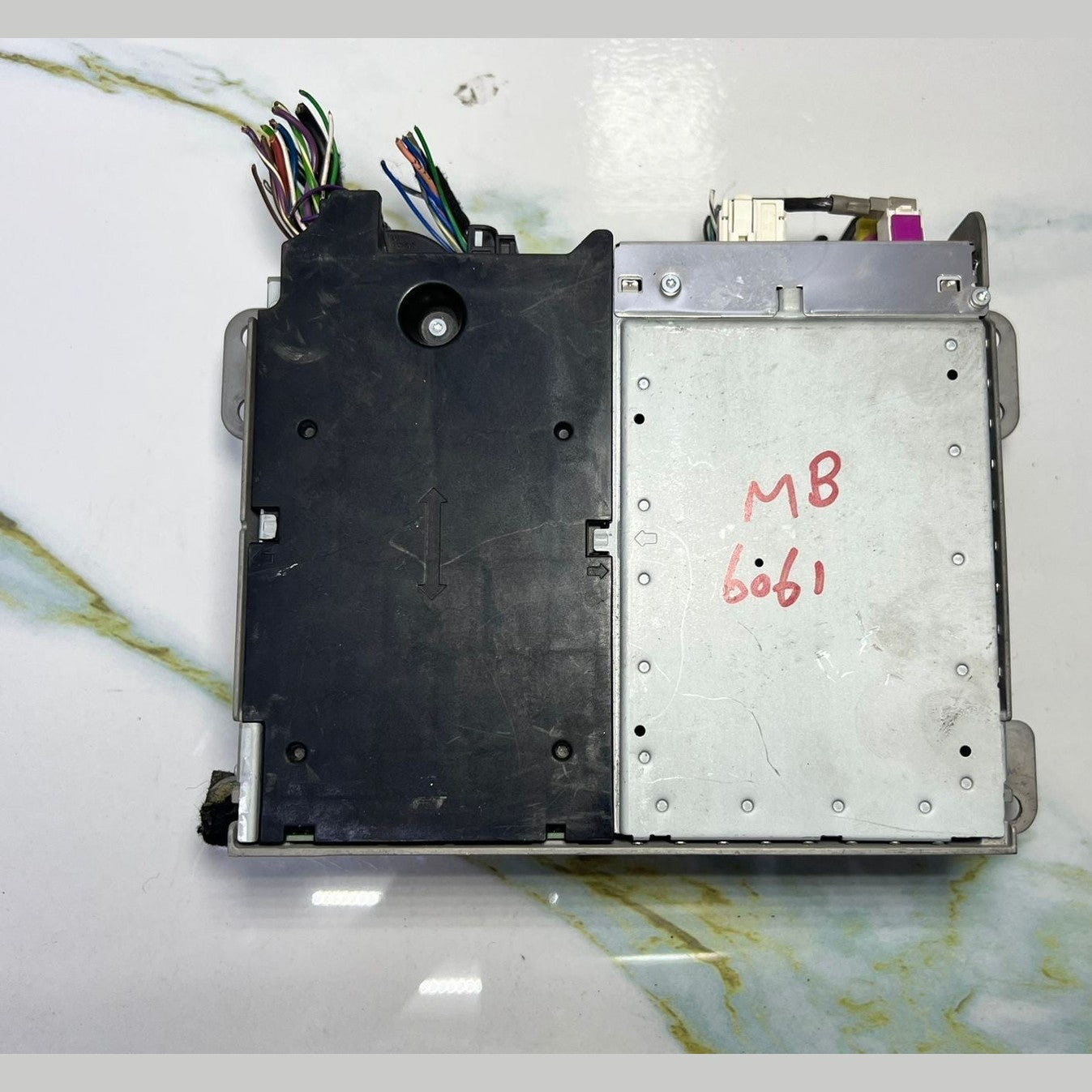 17-23 Mercedes W247 W118 CLA Radio Audio Multimedia Head Unit  A247 9001510 OEM