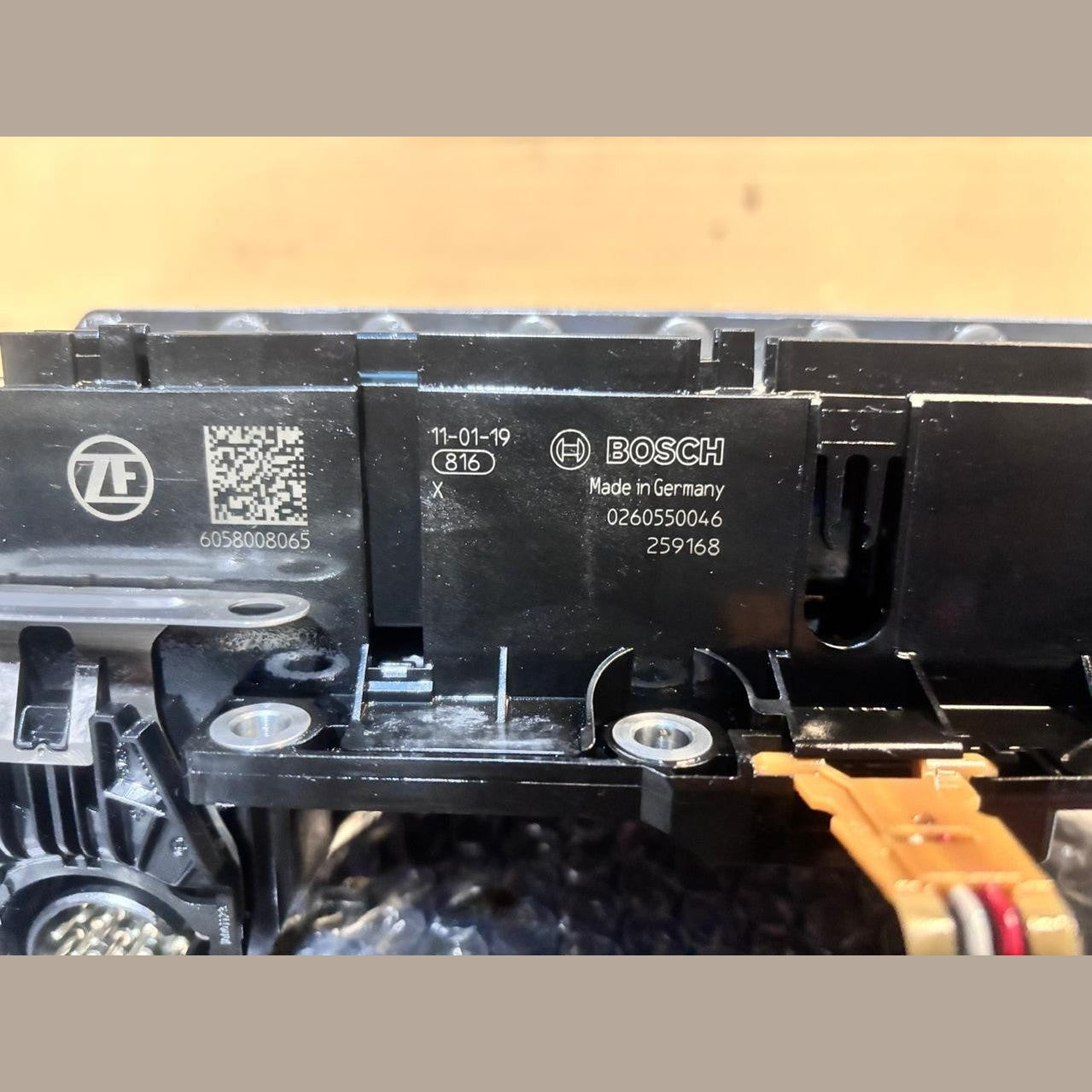 OEM BMW F10 N47 8HP45 7616518 AUTO TRANSMISSION VALVE BODY 0260550046