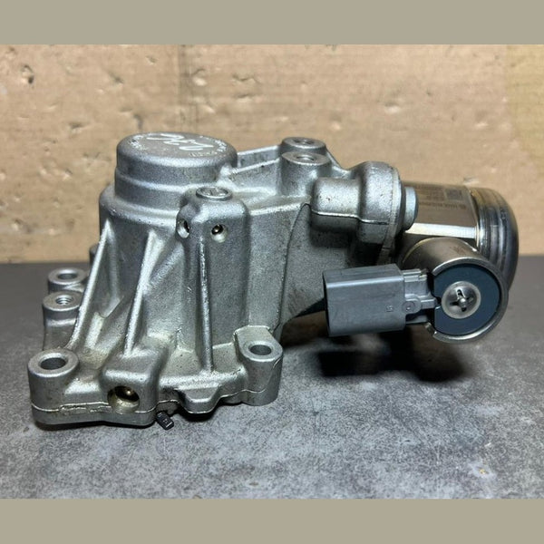 12-18 Mercedes W212 C300 M276 High Pressure Fuel Pump W/Housing A276 0700101 OEM