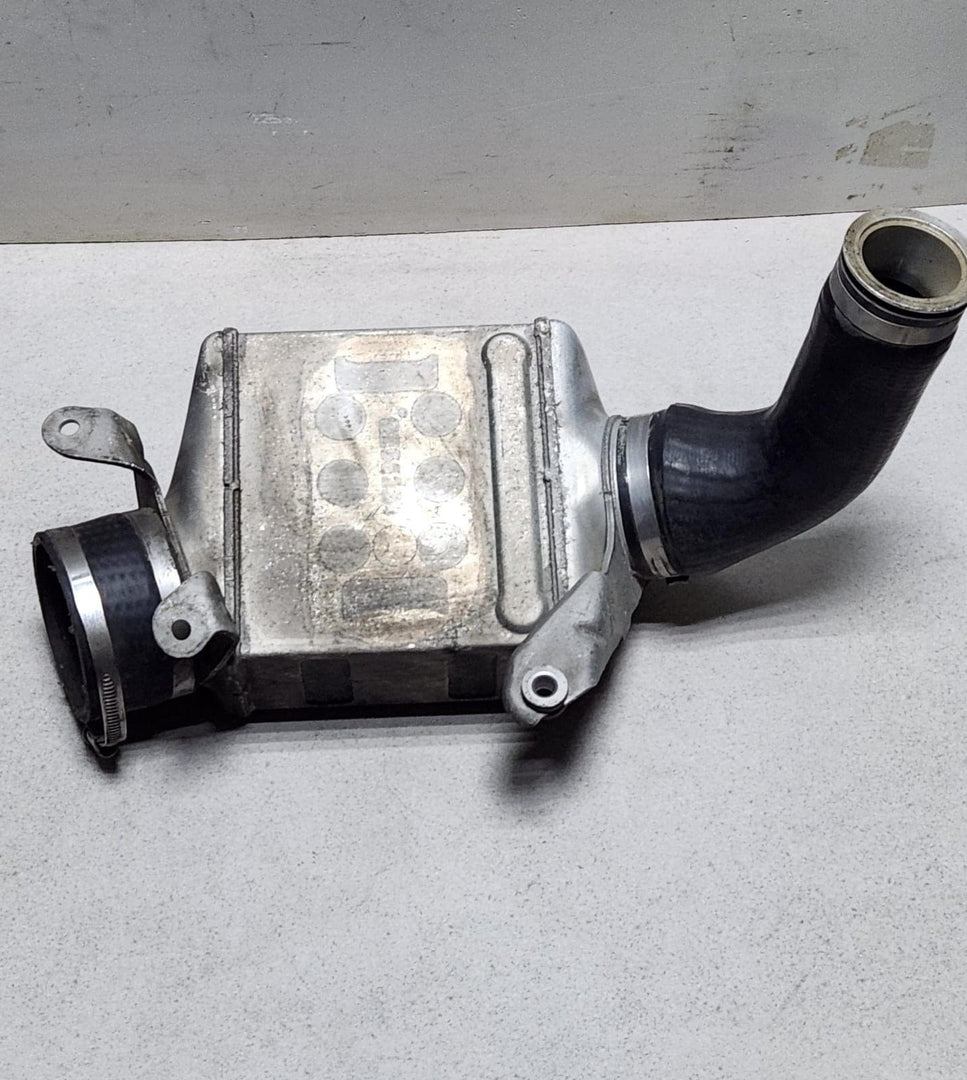 2009-2015 BMW 750Li Turbocharger Intercooler 7575403 550i 650i 750i and 750Li