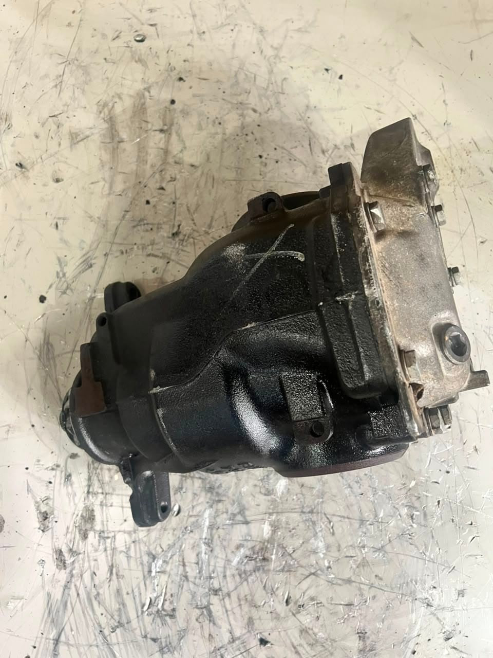 2006-2013 BMW X5 E70 xDrive30d RATIO = 3.15 Rear Differential 7630912 OEM
