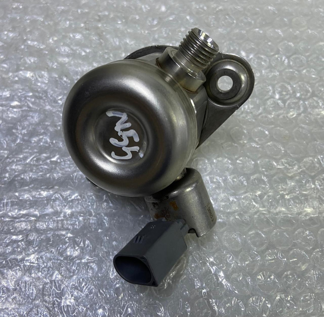 OEM BMW F20 F22 F11 Petrol N55 High Pressure Fuel Injection Pump 7610761 BOSCH