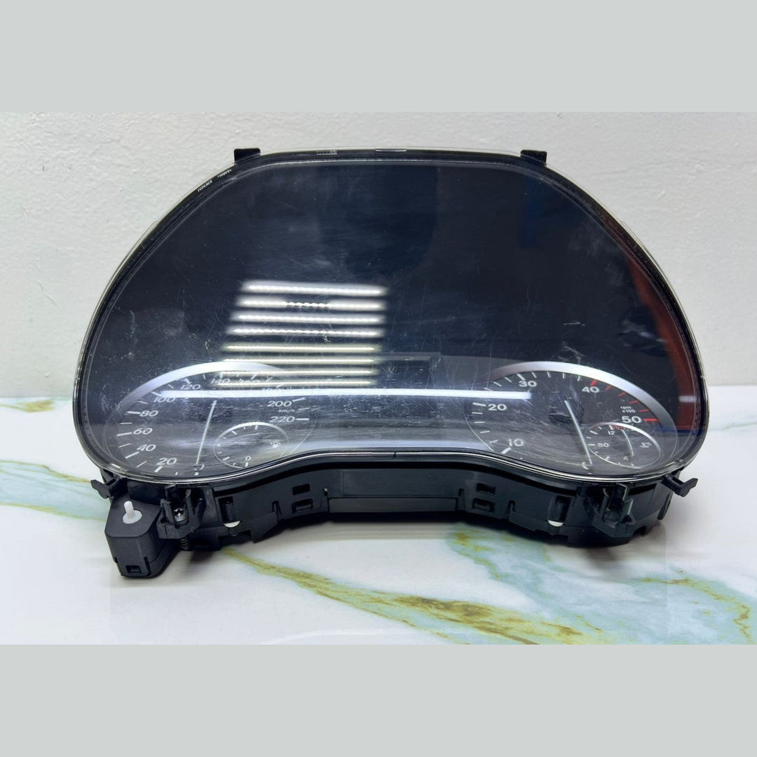 13-16 Mercedes-Benz W447 Vito Instrument Cluster Speedometer A447 9006808 OEM