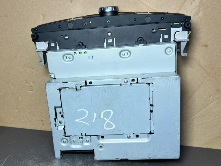 Mercedes W218 Navigation Command Radio Audio Head Unit CD Player A218 9008702