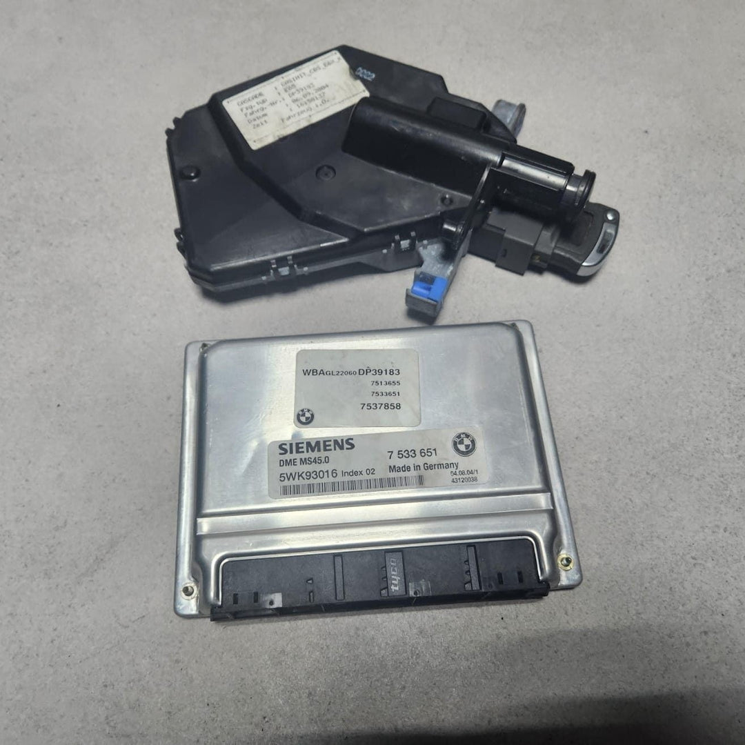 2002-2005 7' E65 BMW 730i Engine Control Unit 7533651 MS45.0 M54 3.0 ECU SET RHD