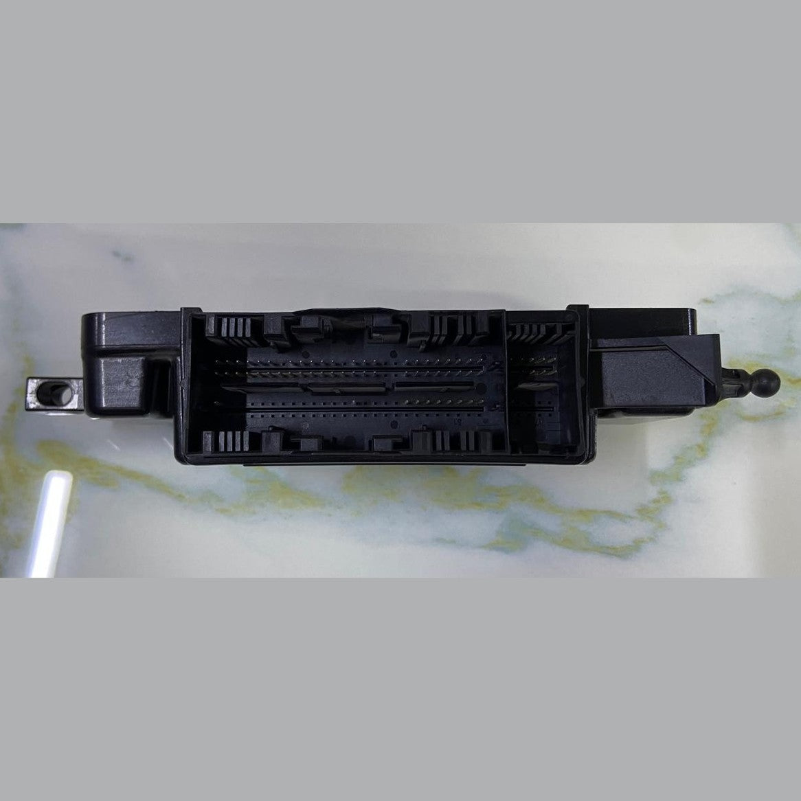 OEM BMW 1 2 3 4 SERIES F20 F22 F30 F32 F34 SRS MODULE CONTROL UNIT 9348726