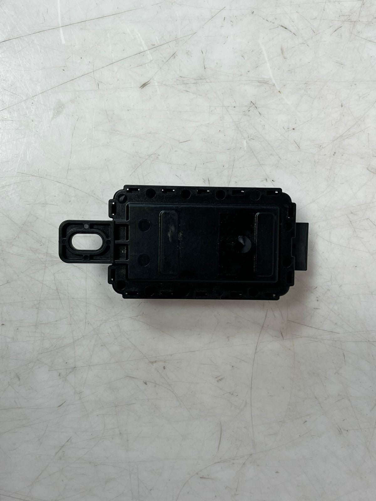 17-20 BMW 530i G30/G31/G38 5' G11 G12 Radio Remote Control Receiver 6810213 OEM