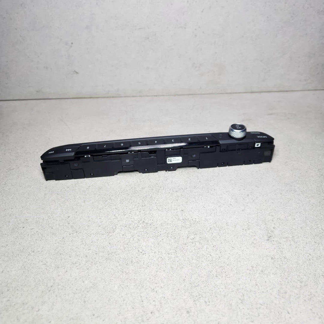 2020 BMW M8 Audio Control Unit 7949334 M8 F91 F92 F93 and 8 Series G14 G15