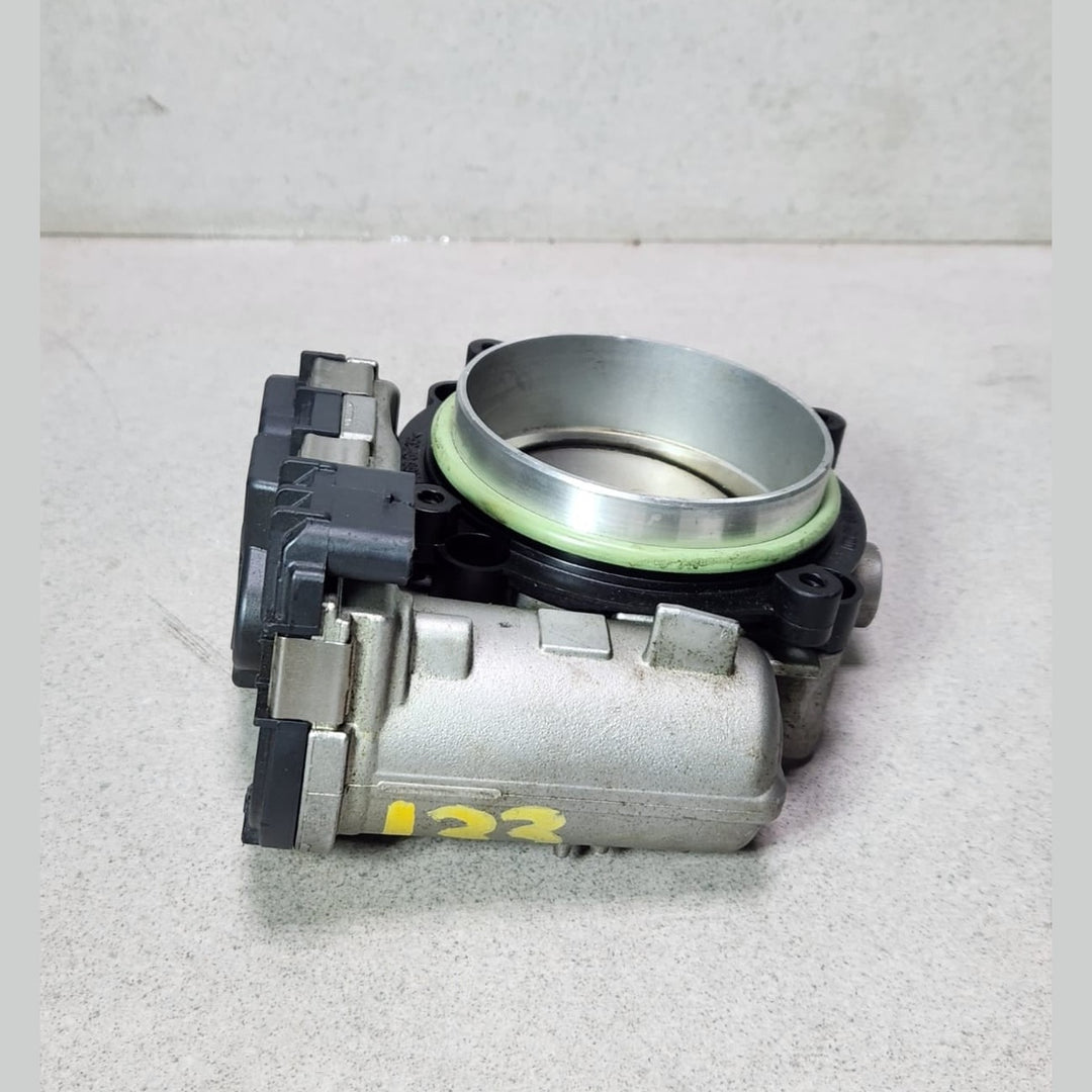 2012-2016 Mercedes-Benz C300 Throttle Body A2761410125 E-Class W212 AMG GT