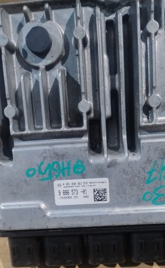 BMW G30 / G31 B47-D20B Diesel Engine Control Unit ECU Set – No Key OEM, 9886573