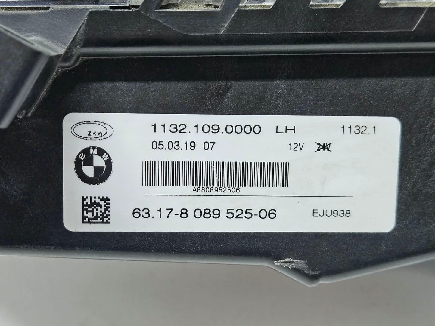 8089525-2018-2022 BMW X5 G05 B57 RHD Front  Left Fog Light OEM