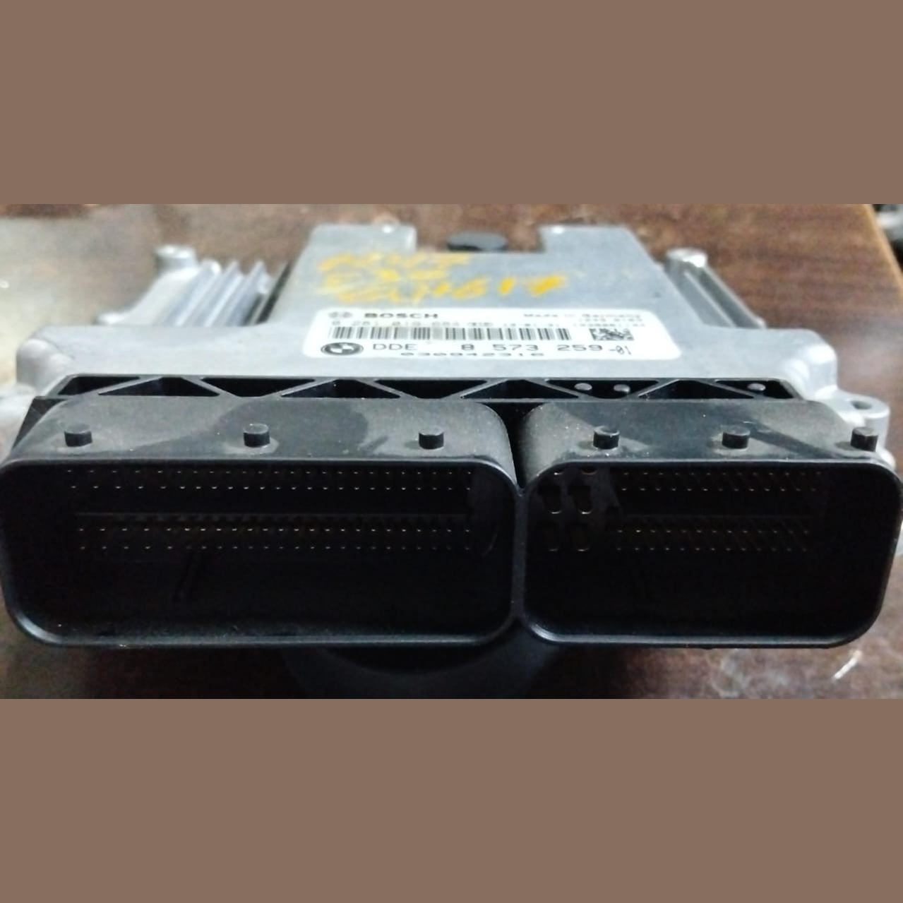 BMW 320d DIESEL N47N F30 F32 F34 F36 2013 ENGINE CONTROL ECU ONLY 8573259