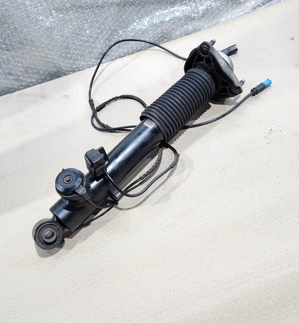 2014-2018 BMW X5 Shock Absorber Rear Right 6863178 X5 F15 and X6 F16 xDrive