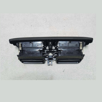 BMW Dashboard Center Air Vent 92053571 Series F20 F21, 2 Series F22 F23