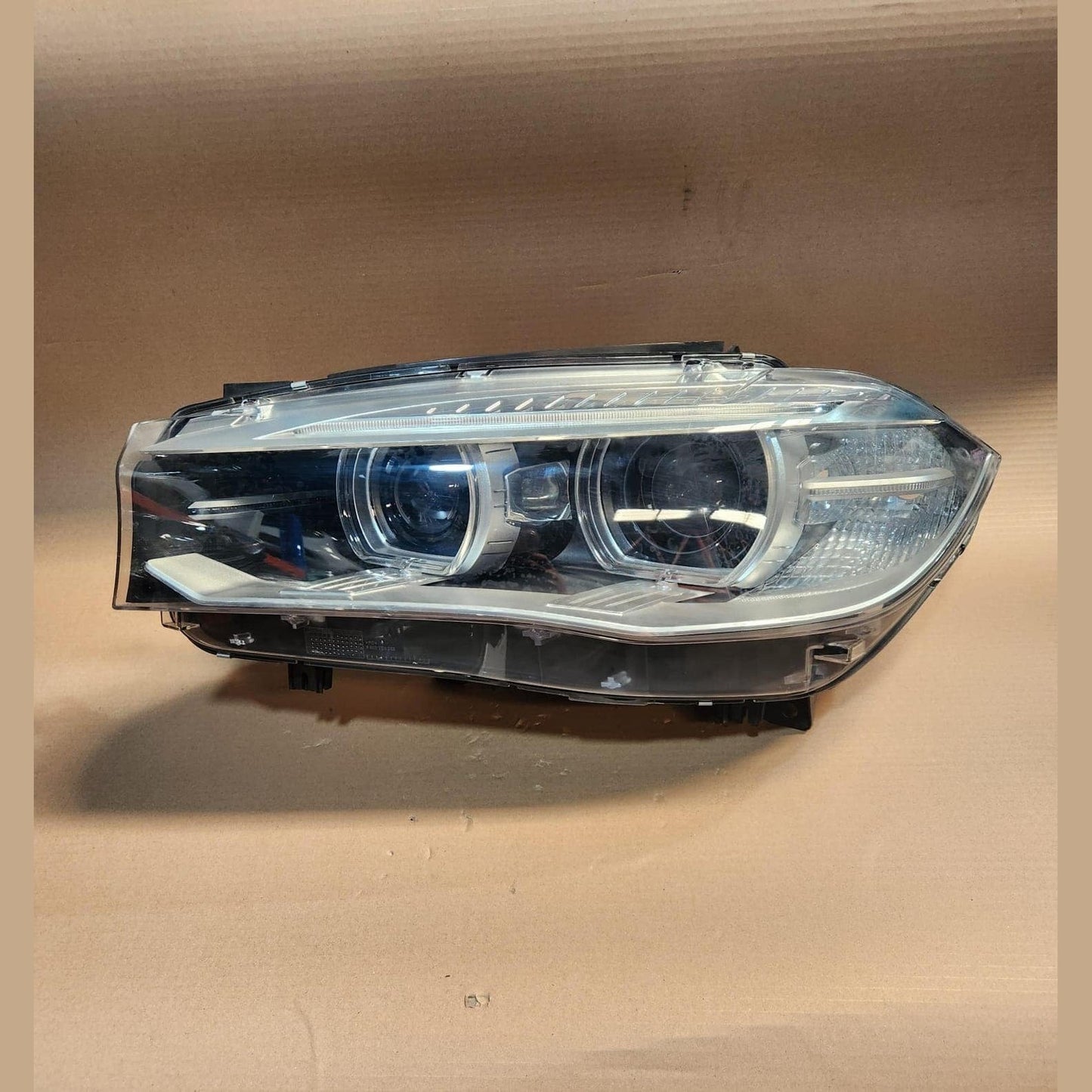 2013-2018 BMW X5 Left Xenon Headlight 7290053 X5 F15 and X6 F16 
