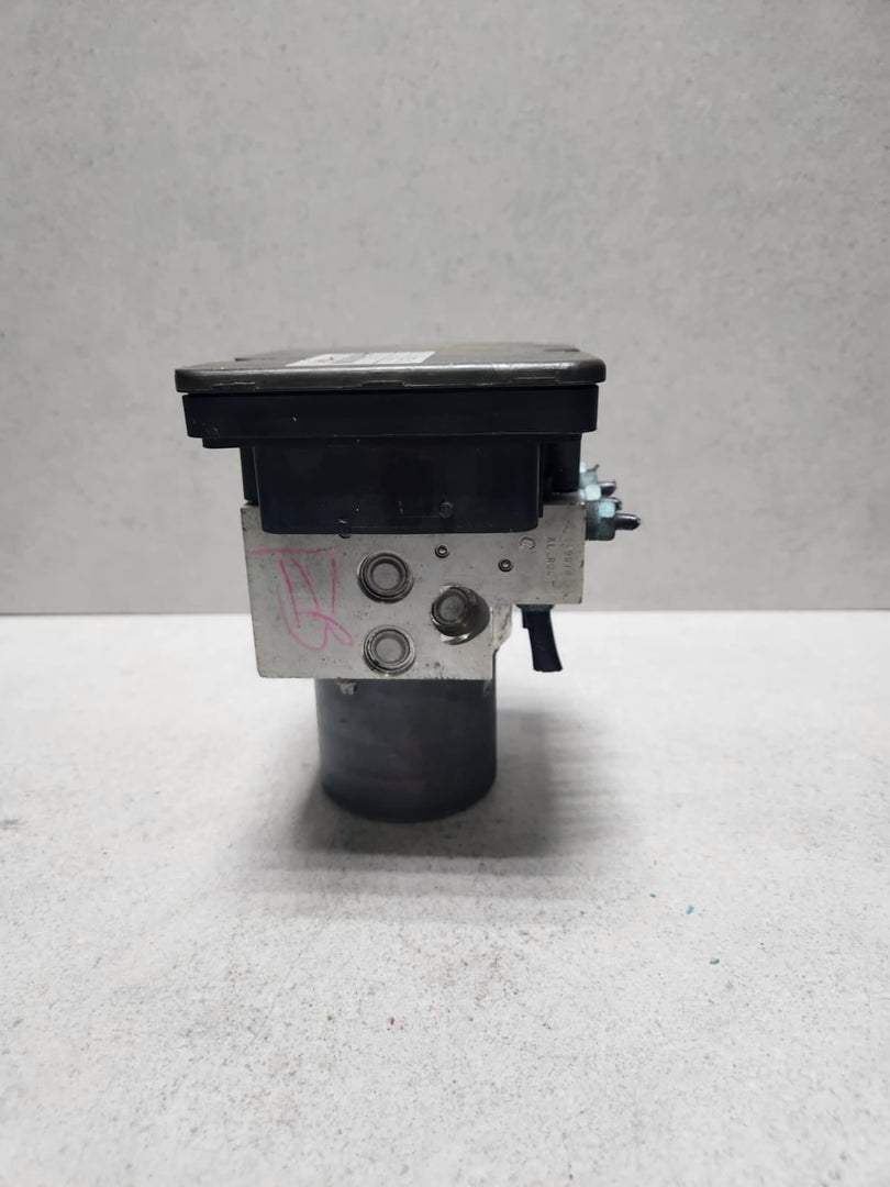 2013-2018 BMW X5 Abs Pump Module Assembly 6866247 F15 F16 F85 F86 X5 OEM