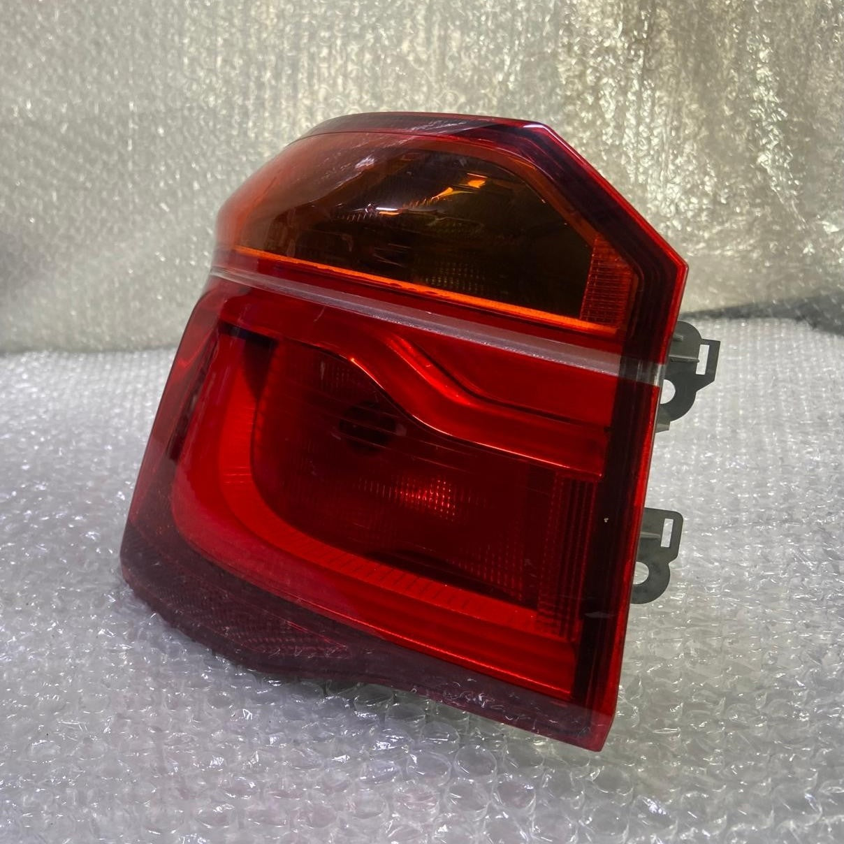 OEM BMW X1 F48 N/S LEFT SIDE REAR TAIL LIGHT 7350715
