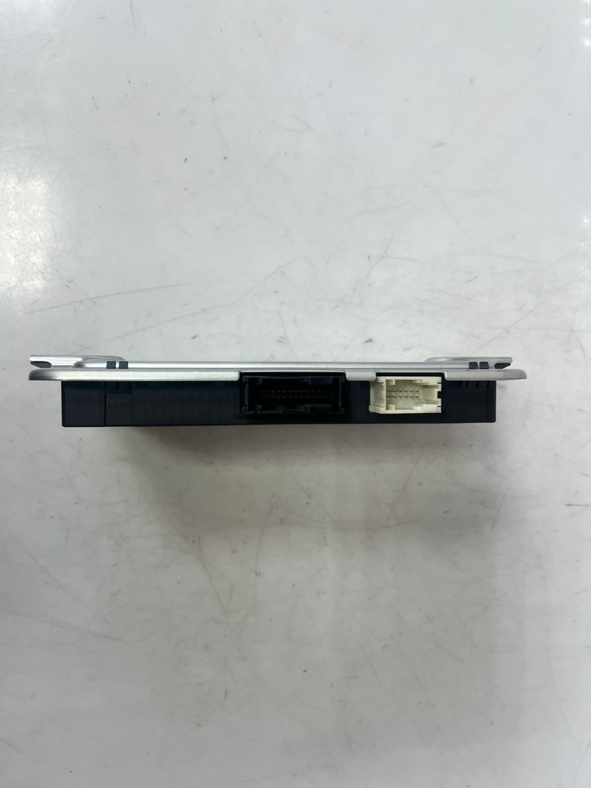 2011-16 BMW 535i 550i 528i 650i F10 5' 6' Footwell Light Control Module 9236461 