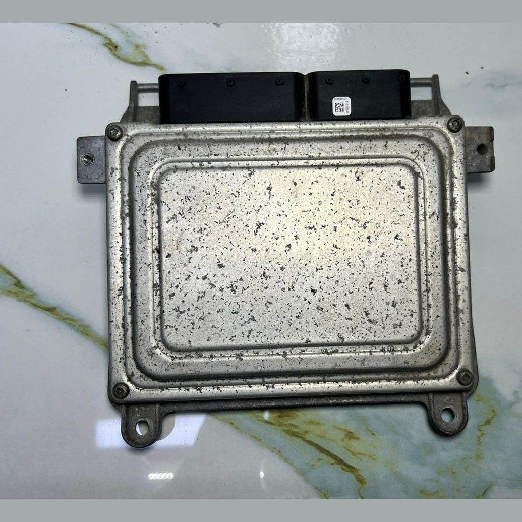 Mercedes-Benz Engine Control Unit A 266 153 47 79