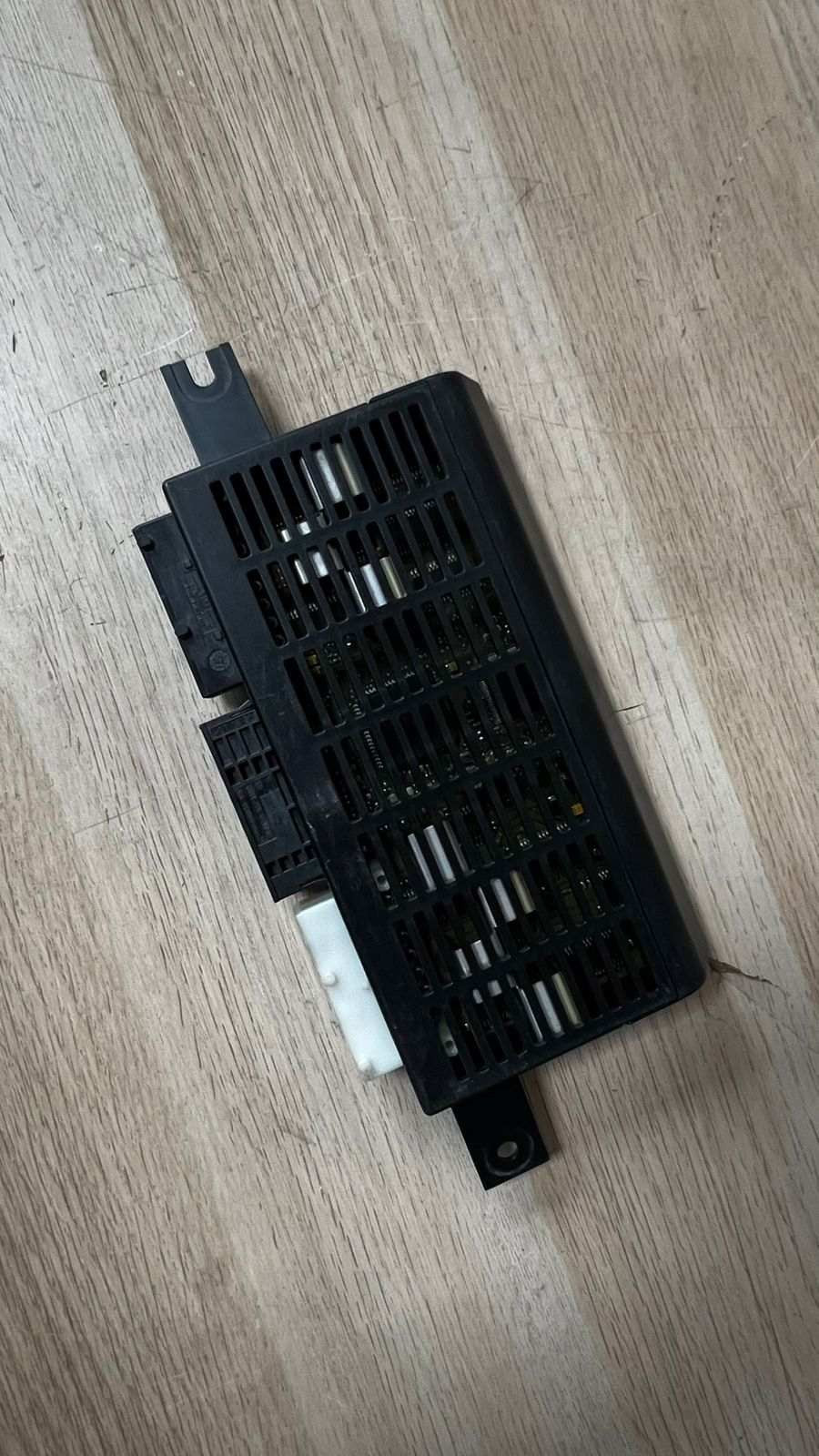 2000-2003 BMW M5 Lighting Control Module 6961141  E38 E39 E53 X5 M5 models