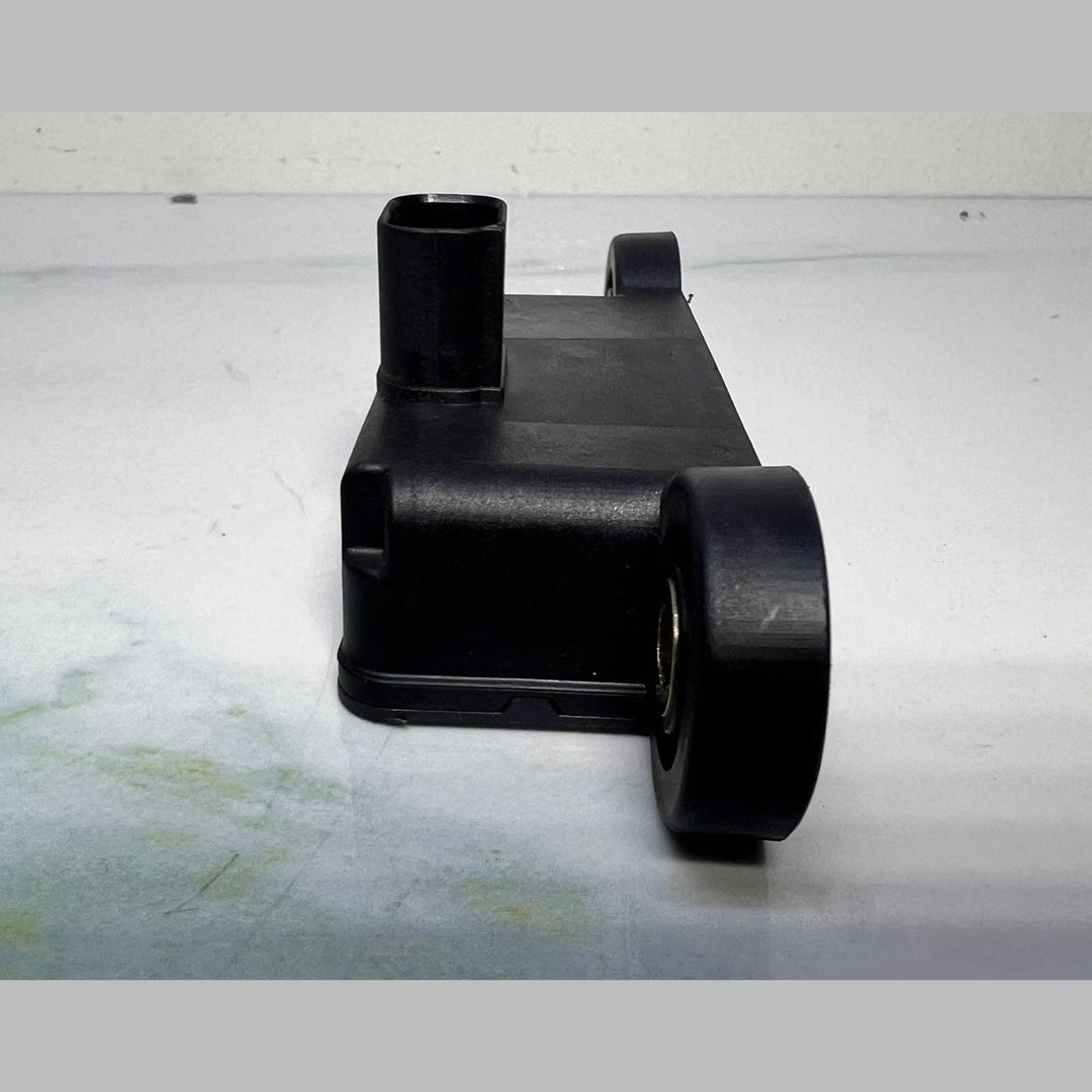 2008-2012 Mercedes-Benz S600 Yaw Rate Sensor A0055422018 W221 S550, W164 ML350, 