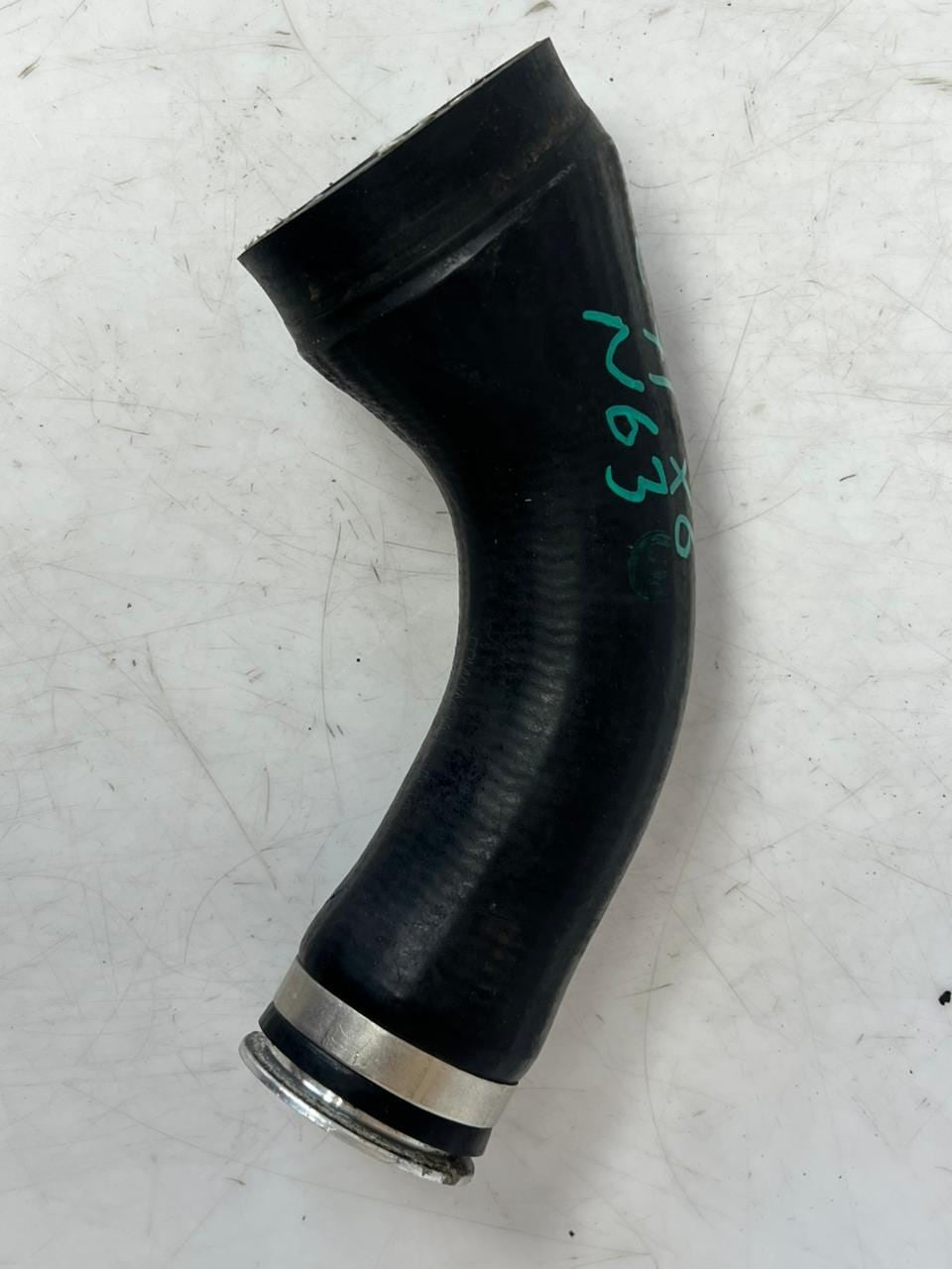 2008-2018 BMW 5' F07 F10 F11 7' 750i X5 X6 N63 Air Intake Duct HOSE 7575408 OEM