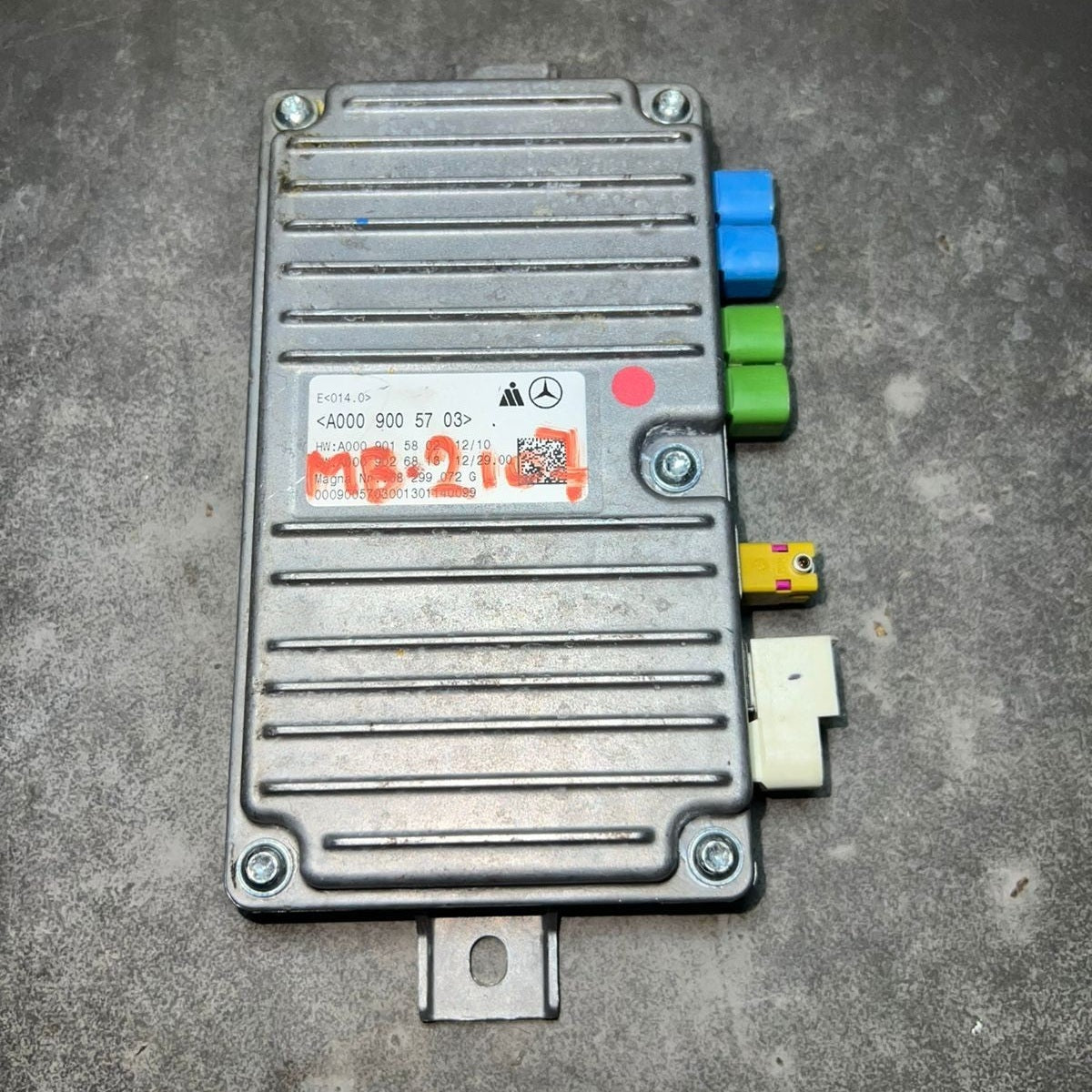 14-16 Mercedes W166 GL450 Surround View Camera Control Module  A000 9005703 OEM
