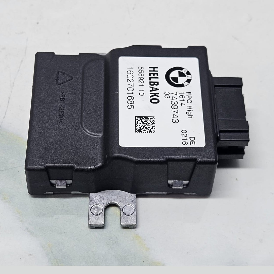2017 BMW 7 Serie G11 G12  Fuel Pump Control Module 7439743 OEM