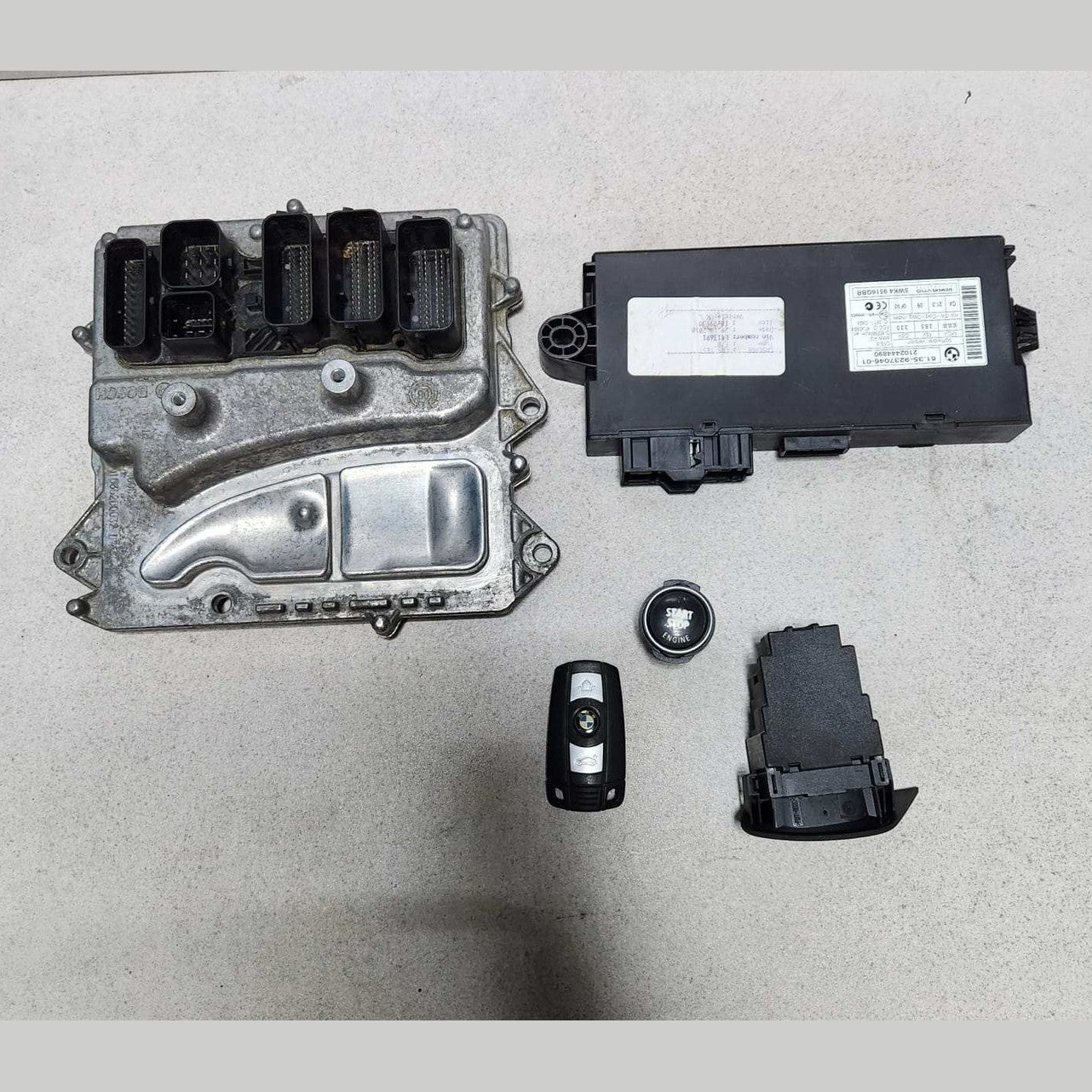 2011 BMW X5 E70 3.5i Engine Control Module DME 7614754 535i X5 E70 ECU SET