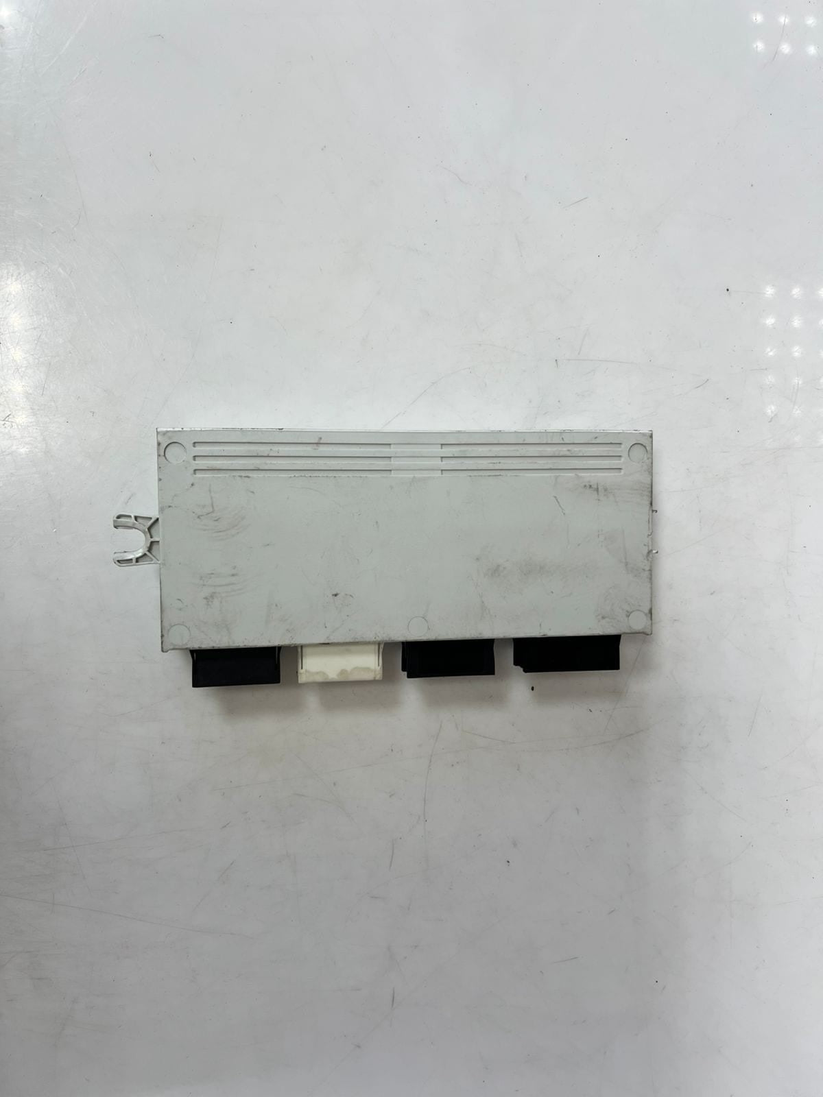 2017 BMW 5 F10 F11 Tailgate Boat Lid Control Unit Module 6135 7394651