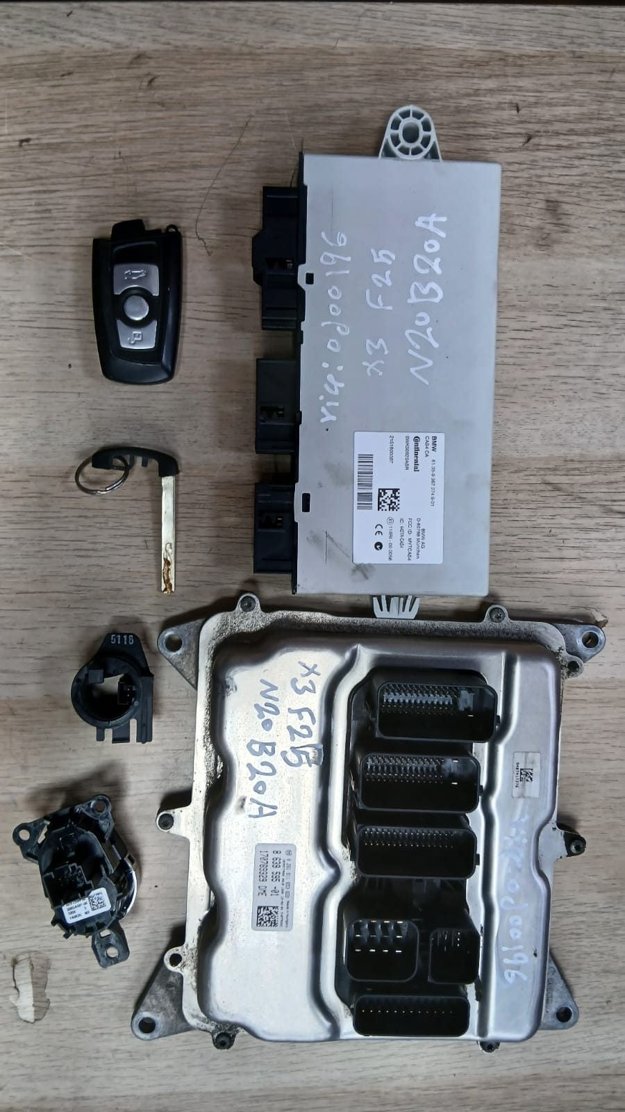2011-2017 BMW X3 Engine Control Unit 8639595 F30 F31 F32 F25 N20A ECU SET